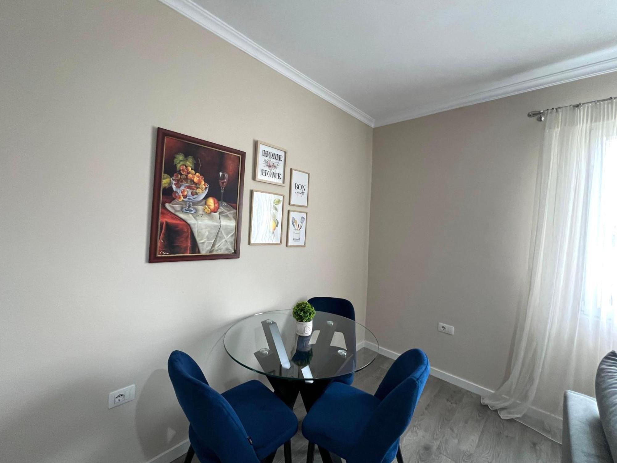 Cozy Flat Near Air Albania Stadium 1 Tirana Exterior photo