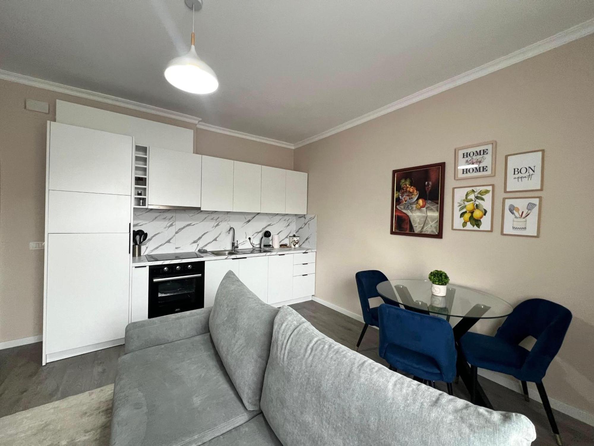 Cozy Flat Near Air Albania Stadium 1 Tirana Exterior photo
